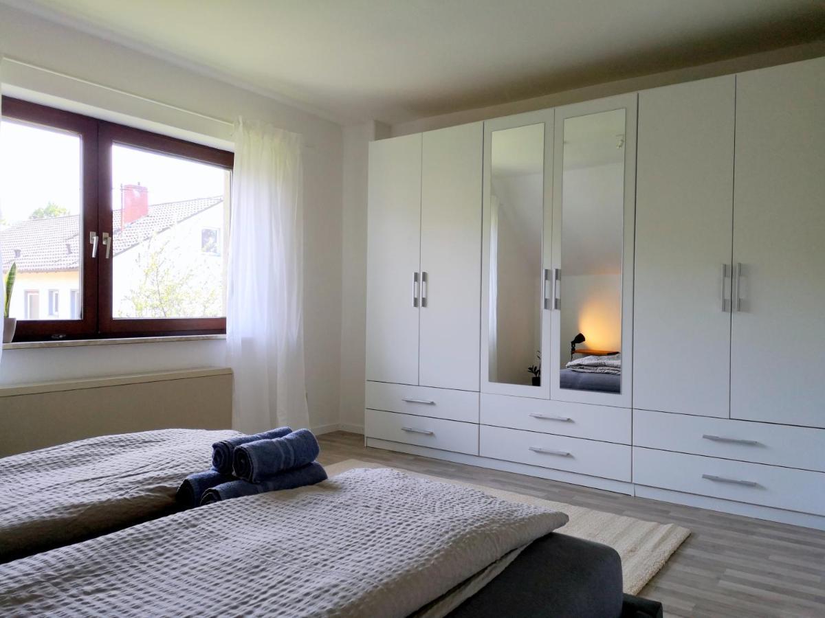 Family-Apartment Mit Balkon, Kueche, Parkplatz & Waschmaschine ออฟเฟนบูร์ก ภายนอก รูปภาพ