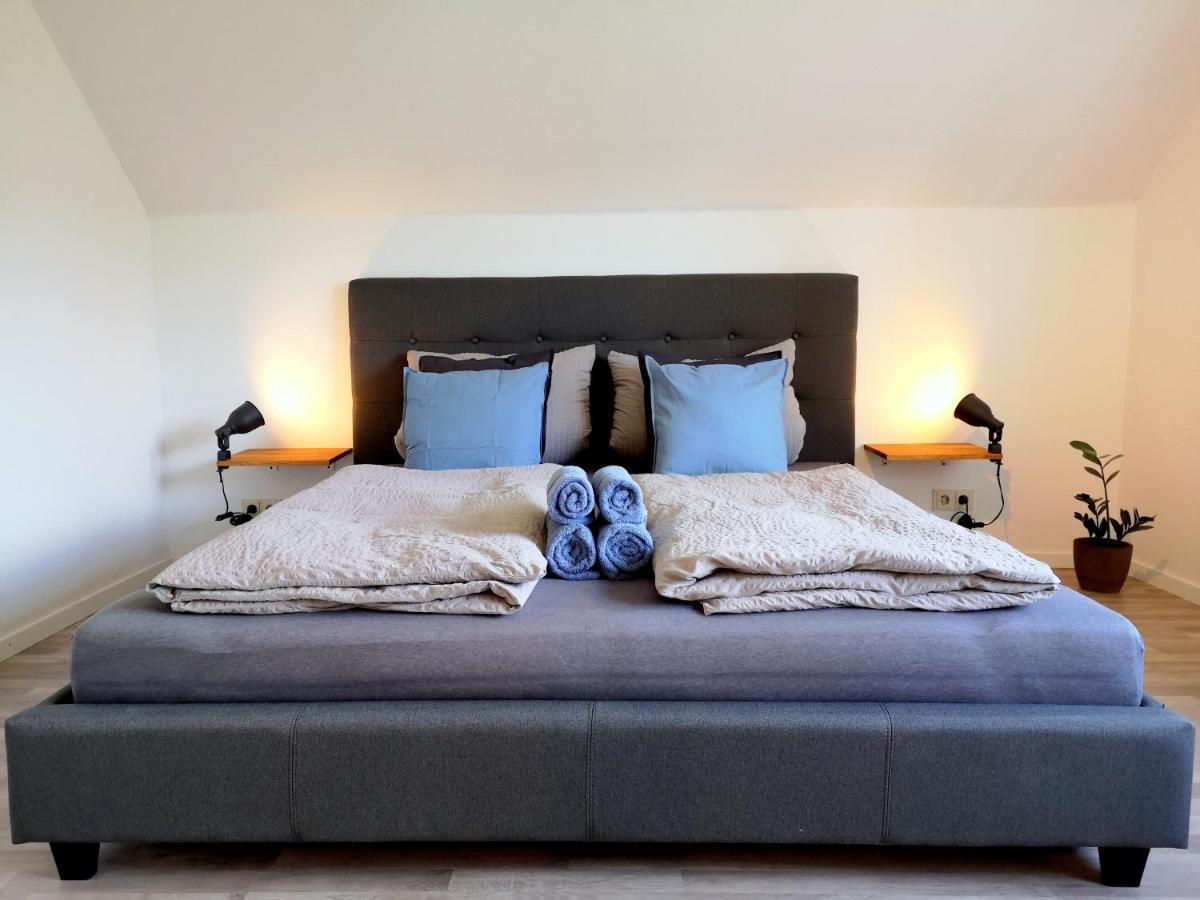 Family-Apartment Mit Balkon, Kueche, Parkplatz & Waschmaschine ออฟเฟนบูร์ก ภายนอก รูปภาพ